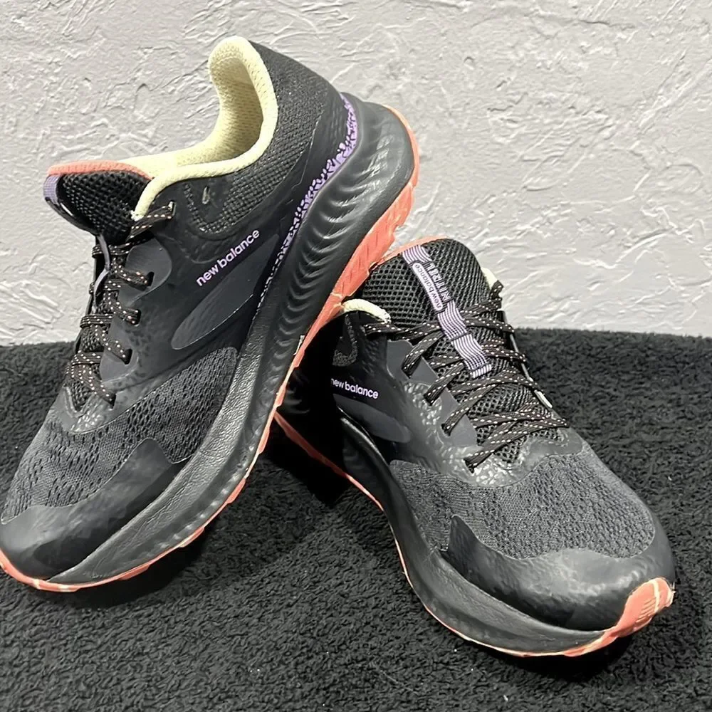 🔥 NEW BALANCE DYNASOFT NITREL V5 WTNTRRB5  TRAIL RUNNING SHOES Women Sz 10 - EU
